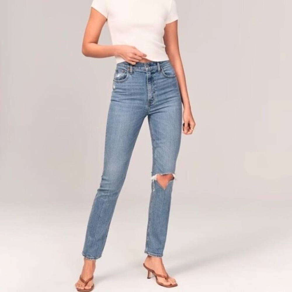 Abercrombie & Fitch The 90’s Slim Straight Ultra High Rise Jeans Size 4/27S